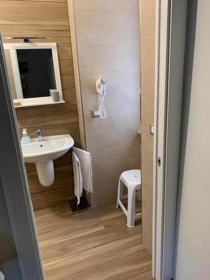 B&B Piano Romano -Con Parcheggio Privato Gratuito- Foggia Buitenkant foto