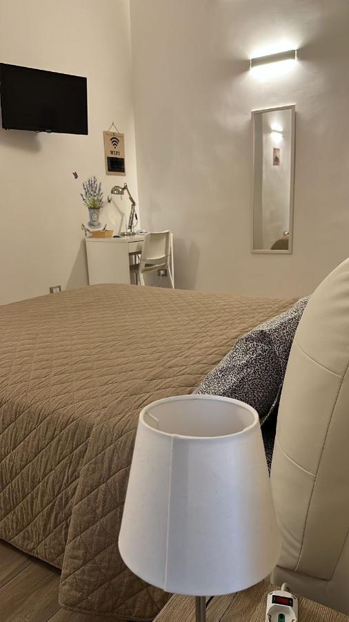 B&B Piano Romano -Con Parcheggio Privato Gratuito- Foggia Buitenkant foto